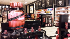 Victoria's Secret Bombshell Display