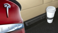 Tesla Model S - Second Row Cup Holders